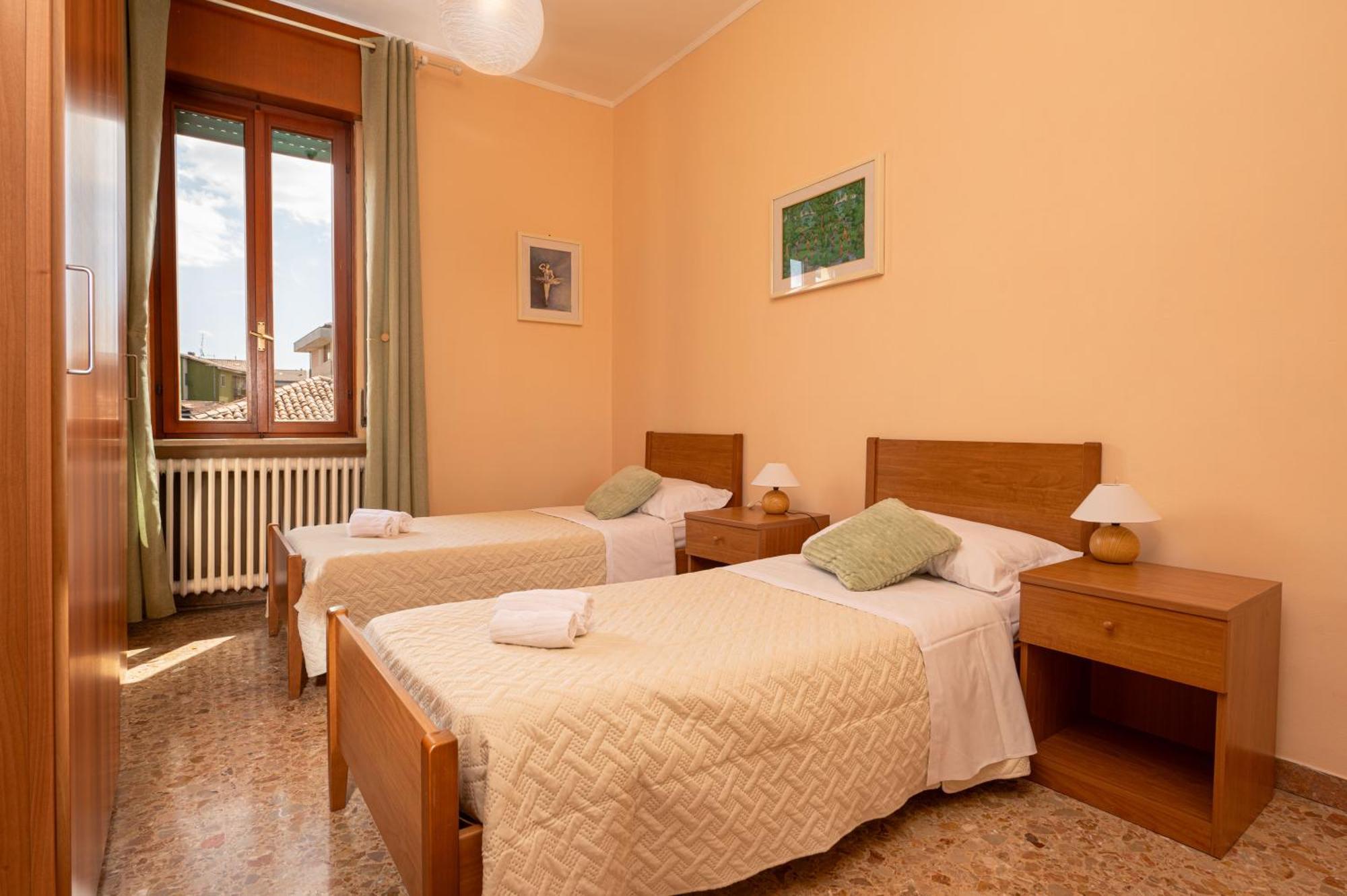 Appartamento Attico Vintage 10Min Da Arena Werona Zewnętrze zdjęcie